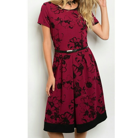Belted Pleated Floral Printed A-Line Dress - Picture 3 of 4